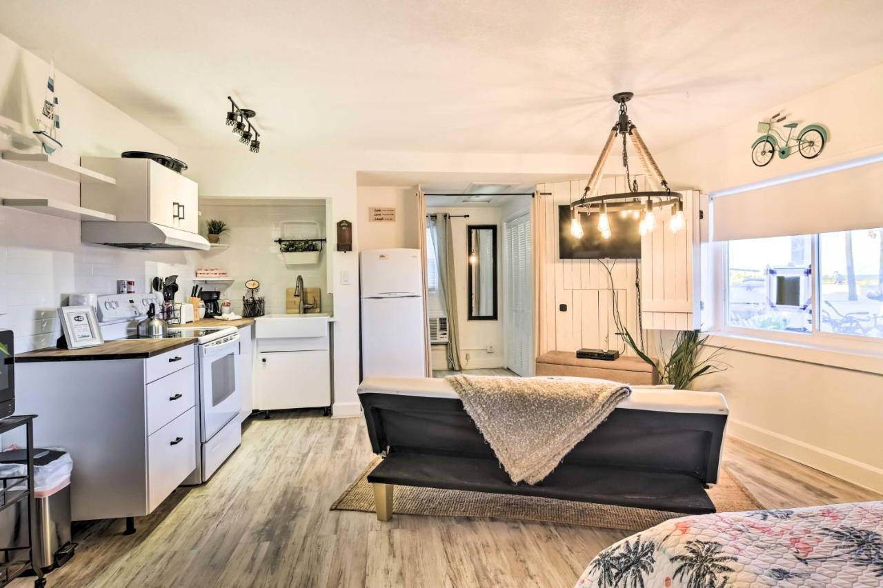 Idyllic Pass-A-Grille Studio - Walk To The Beach! St. Pete Beach Dış mekan fotoğraf